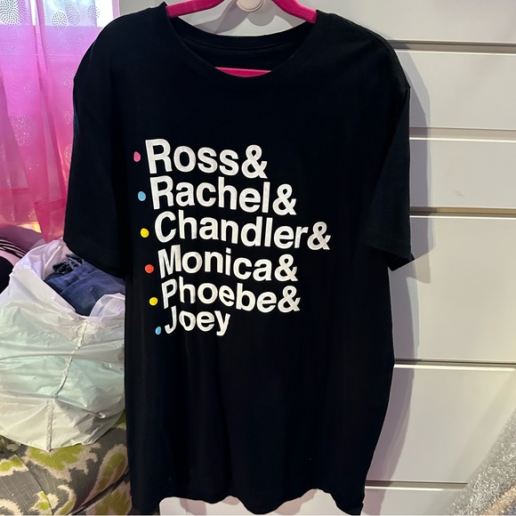 Hot Topic tee - Picture 1 of 5